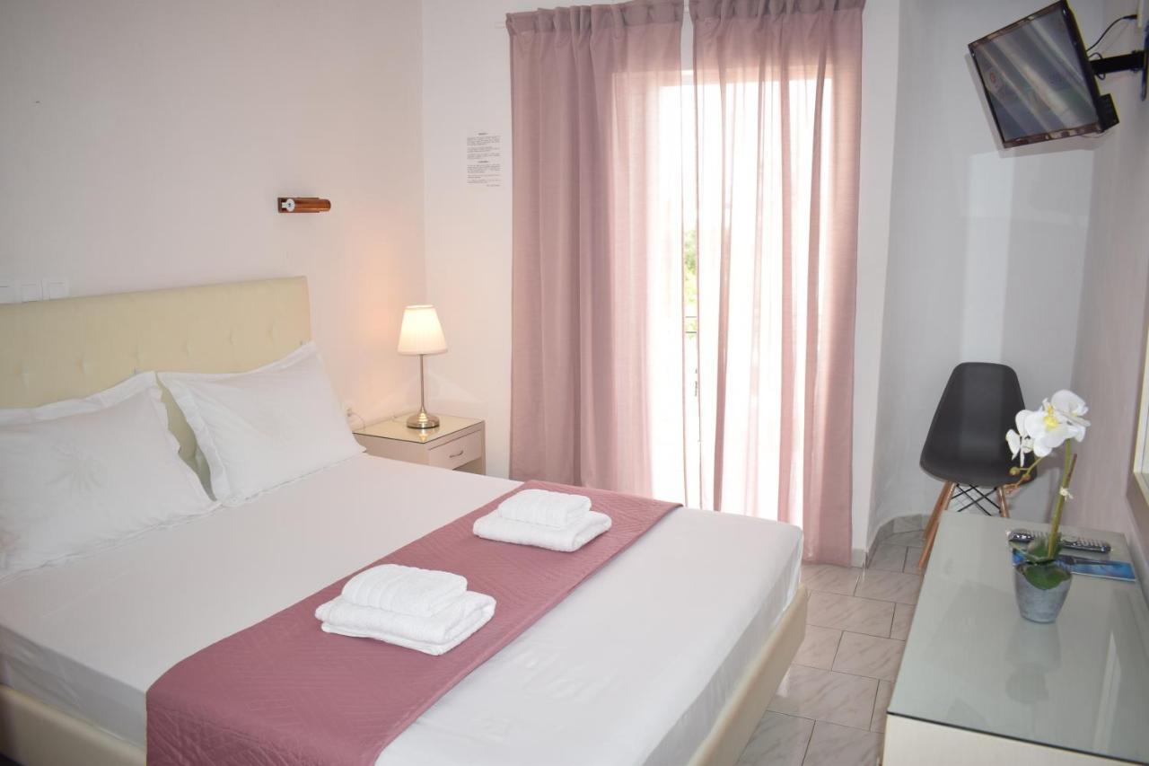 Mirto Beach Hotel & Restaurant Paralia Vrachou Eksteriør bilde