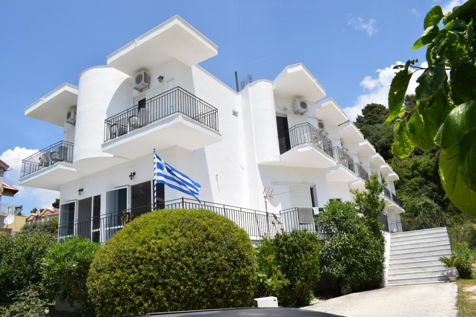 Mirto Beach Hotel & Restaurant Paralia Vrachou Eksteriør bilde