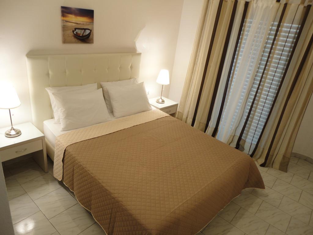 Mirto Beach Hotel & Restaurant Paralia Vrachou Eksteriør bilde