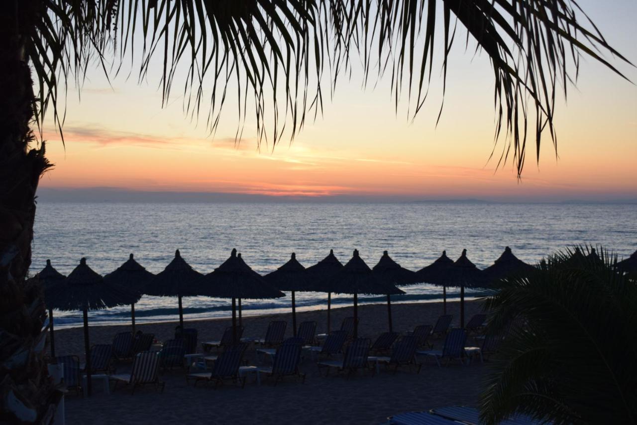 Mirto Beach Hotel & Restaurant Paralia Vrachou Eksteriør bilde